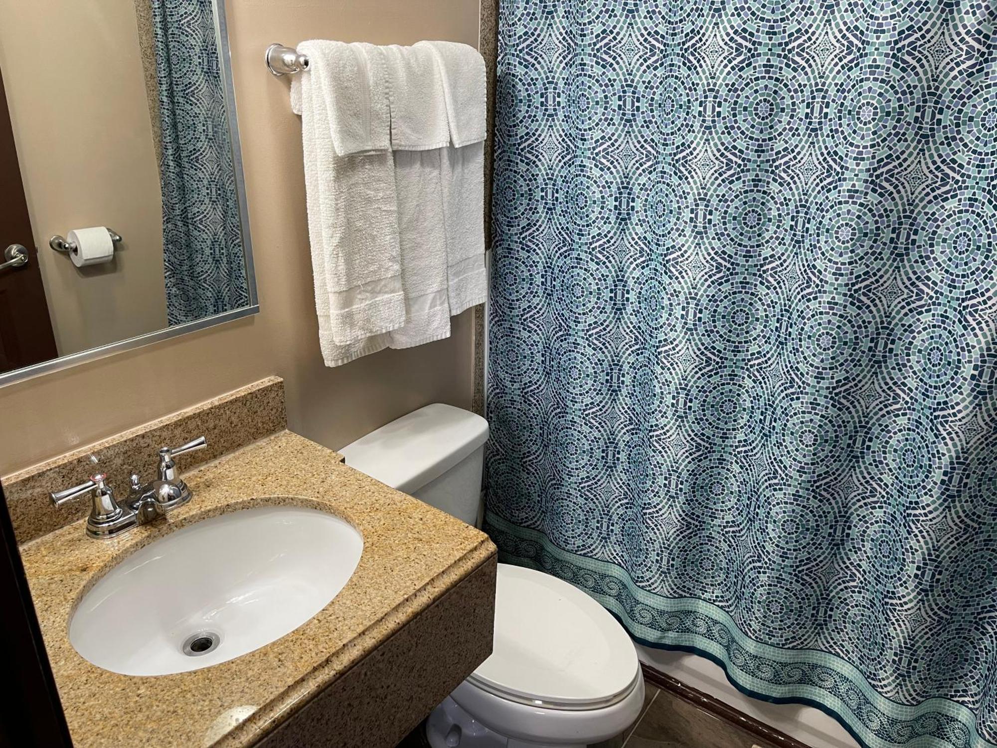 Economy Inn & Suites Ashtabula Bagian luar foto