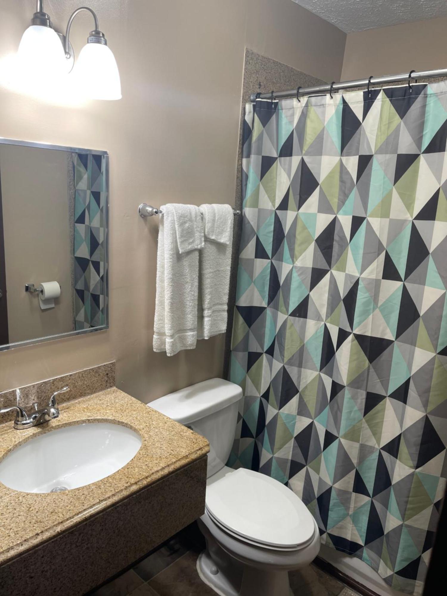 Economy Inn & Suites Ashtabula Bagian luar foto