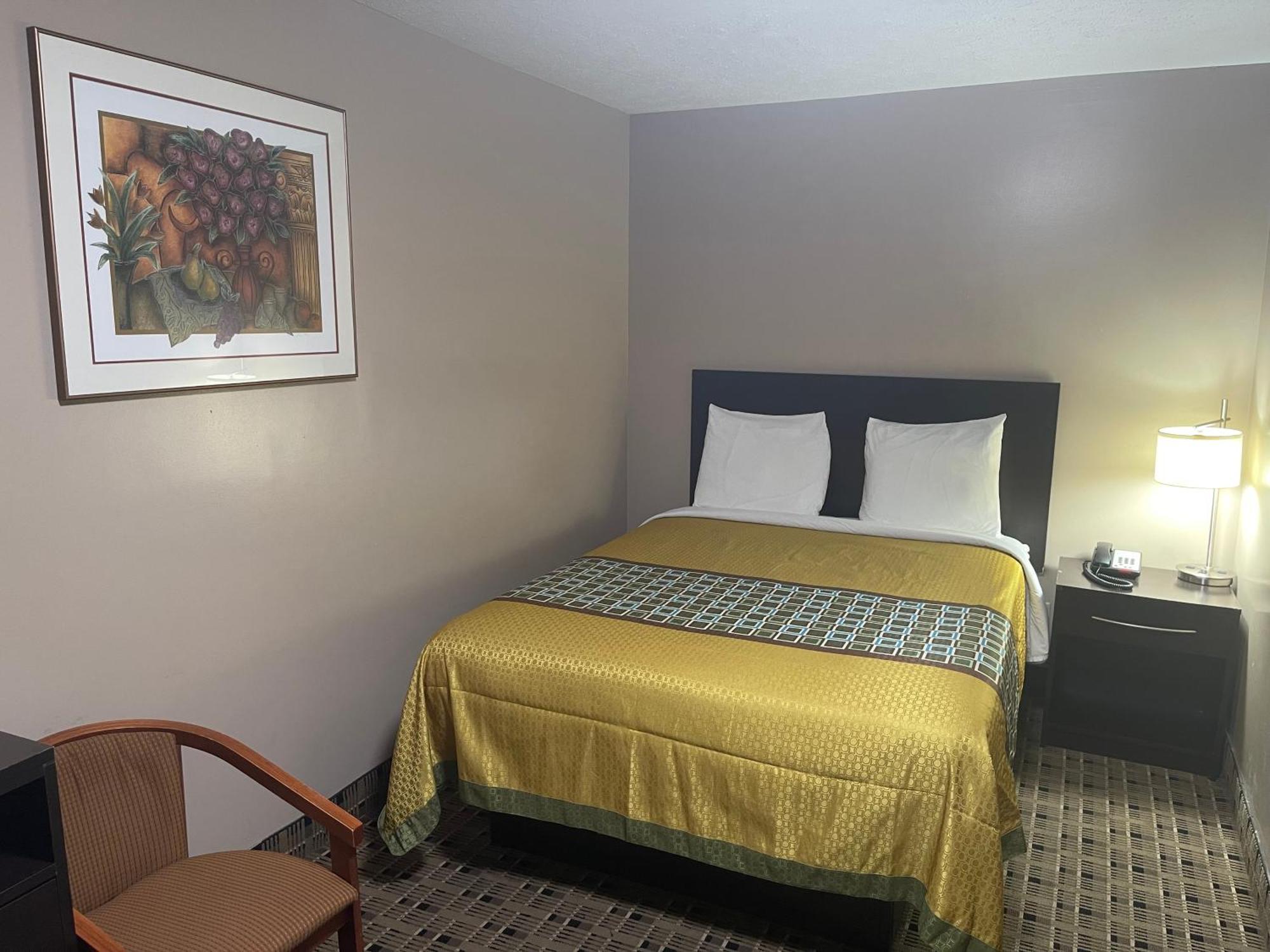 Economy Inn & Suites Ashtabula Bagian luar foto