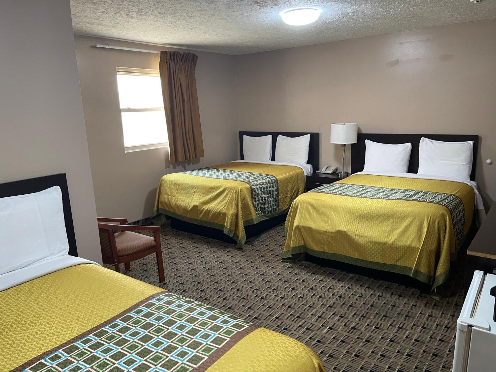 Economy Inn & Suites Ashtabula Bagian luar foto